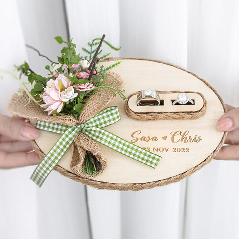 Custom Oval Wooden Flowers Eng - Ring Bearer Pillow 리뷰 및 가격