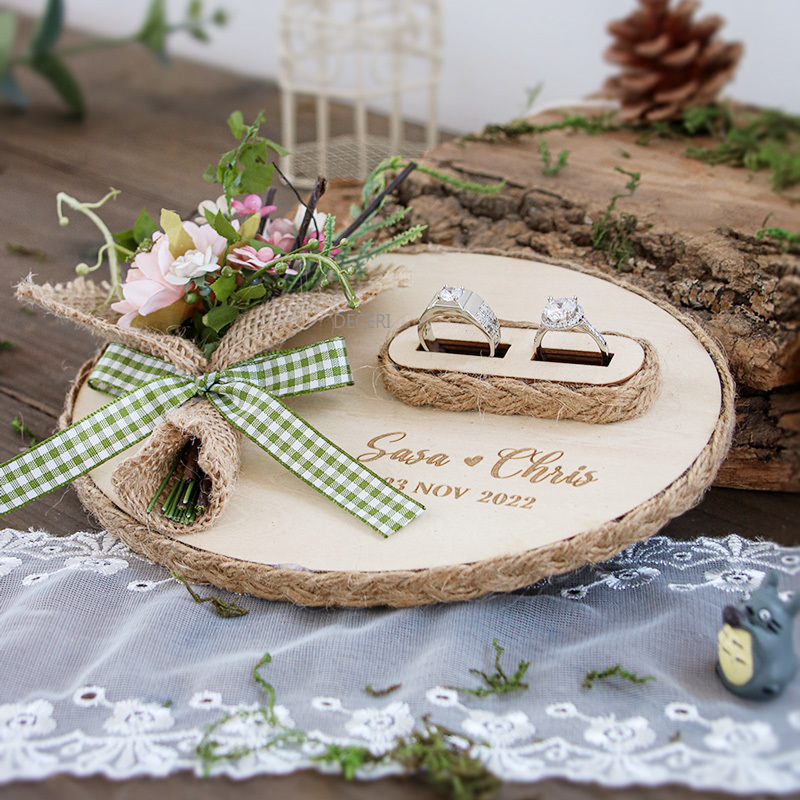 Custom Oval Wooden Flowers Eng - Ring Bearer Pillow 리뷰 및 가격